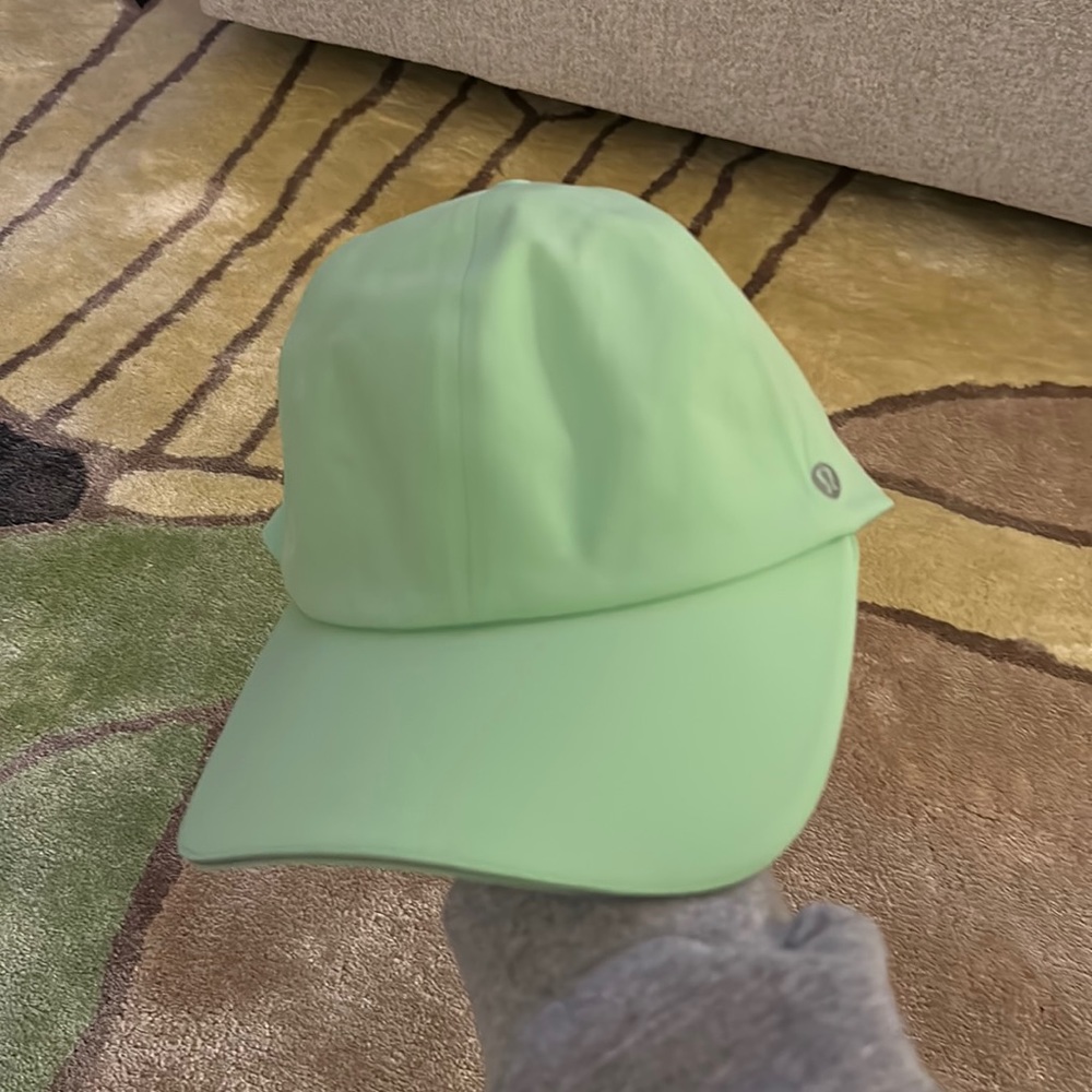 Lululemon work out hat